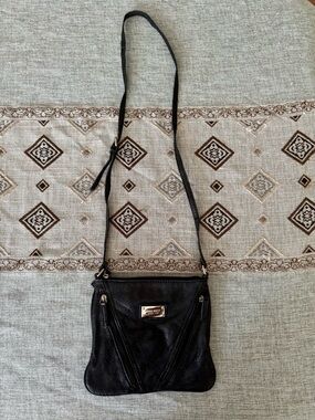 Vintage Nine West crossbody purse